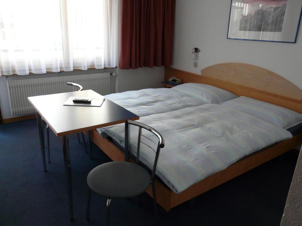 Hotel Garni Domino Saas-Fee Habitación foto